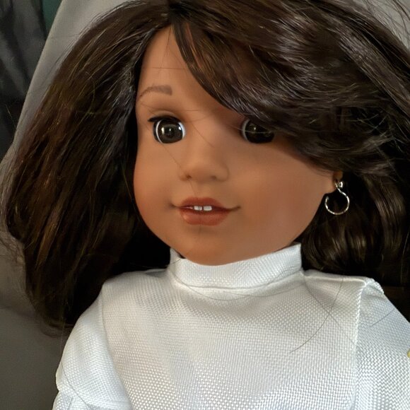 EUC American Girl Luciana Vega with Full NASA Space Suit - Picture 4 of 14